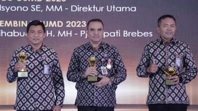 Berulang, Perumda Tirta Baribis Brebes Raih Penghargaan Top BUMD Award