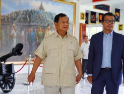 Prabowo dan Gubernur Lemhannas Andi Widjajanto Diskusi Situasi Terkini Pertahanan