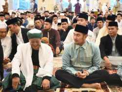 Ribuan Warga Sinjai Sholat Idul Fitri Bersama Puang Makka di Mesjid Islamic Centre