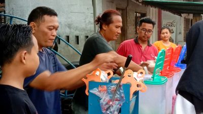Setiap Jelang Buka Puasa, Es Buah Rifa’i Jekulo Ludes Diserbu Pelanggan