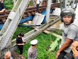 Terobos Palang Pintu, 2 Pelajar SMP di Kendal Tewas Tertabrak Kereta Api