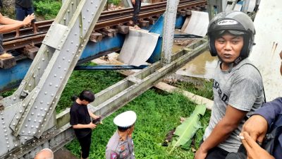 Terobos Palang Pintu, 2 Pelajar SMP di Kendal Tewas Tertabrak Kereta Api