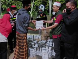 Mudahkan Penunggu Pasien di RS, Baznas Purbalingga Bagikan Makan Sahur Gratis