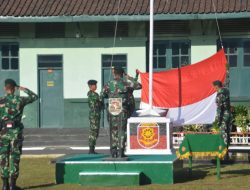 Laksanakan Upacara Bendera, Yonarmed 11 Kostrad Juga Beri Penghargaan Prajurit Berprestasi