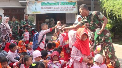 Perkenalkan Dunia Profesi, Satgas TMMD 116 Ajak TK Pertiwi Gulang ke Pos Kotis