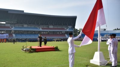 Danrem 072/Pamungkas Sebagai Inspektur Upacara Hari Pendidikan Nasional Tahun 2023