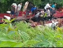 Nahas, Bus Peziarah Asal Tangsel Jatuh ke Jurang di Jalur OW Guci Tegal