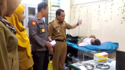 Diduga Keracunan Makanan, Puluhan Warga Umbulsari Dilarikan ke Puskesmas Windusari