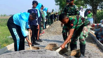 Pramuka SMA Negeri 1 Mejobo Kiprah Dalam TMMD Ke-116 Kodim 0722/Kudus