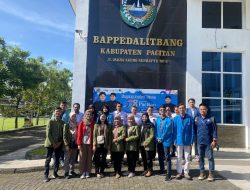 Mahasiswa Magang Merdeka Berperan aktif dalam Program Bantuan Stimulan Perumahan Swadaya di Desa Padi, Kecamatan Tulakan, Kabupaten Pacitan