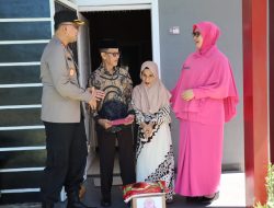 Kapolres Sinjai Bersama Ketua Bhayangkari Gelar Anjangsana Sasar Purnawirawan Polri