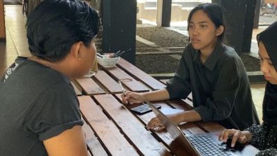 Dukung Legalitas Usaha Bagi UMKM di PWHK, Kelompok 74 KKN-T MBKM UPN “Veteran” Jawa Timur Melakukan Pendampingan Pembuatan NIB