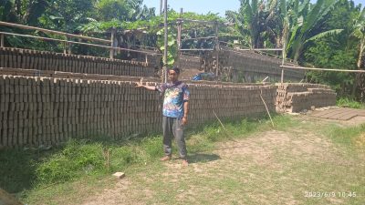 Berkah di Musim Kemarau, Sekilas Tengok Pengrajin Batu Bata Merah di Desa Pesantunan