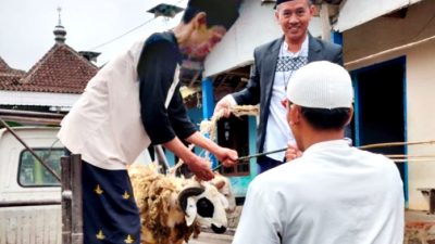 Tingkatkan Keikhlasan dan Kataqwaan, Komandante Miftahudin Salurkan Hewan Qurban