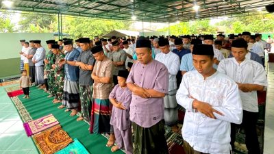 Keluarga Besar Yonarmed 3/NP Kodam IV/Diponegoro Laksanakan Salat Idul Adha