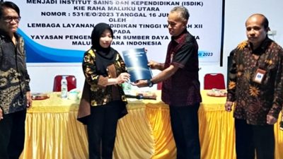 Terima SK Mendikbudristekdikti, ISDIK Kie Raha Siap Jadi Perguruan Tinggi Unggulan