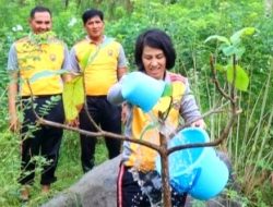 Cegah Abrasi, Kapolres Magelang Kota Ajak Warga Tanam Pohon di Sekitar Sungai Progo