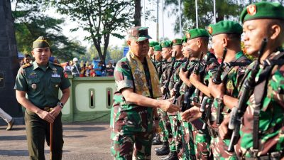 Kunker ke Kodim 0731/ Kulonprogo, Danrem 072/ Pamungkas Serahkan Bansos