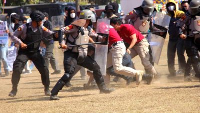 Polresta Magelang Sukses Gelar Latihan Sispamkota Rayonisasi Kedu Raya di Kujon Borobudur
