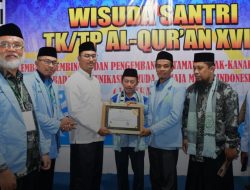 Perhatiannya Terhadap Pendidikan Al Qur’an, Bupati ASA Terima Penghargaan BKPRMI