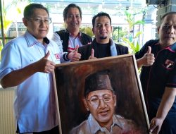 Ketum PKN Anas Urbaningrum Singgah di Kudus Dalam Lawatan ke Pati