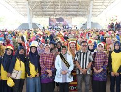 Diikuti 1.400 Murid TK, Bunda PAUD Makassar Buka Lomba Karnaval Baju Adat IGTKI-PGRI