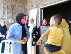 Respon Cepat Fatmawati Rusdi Kunjungi Langsung Penderita Gizi Buruk di Manggala