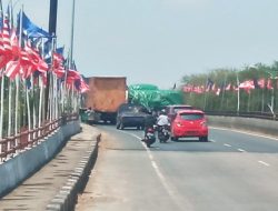 Pasang Bendera Parpol, PKN Kudus Sambut Kedatangan Ketua Umum Anas Urbaningrum di Kota Pati