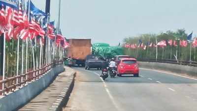 Pasang Bendera Parpol, PKN Kudus Sambut Kedatangan Ketua Umum Anas Urbaningrum di Kota Pati