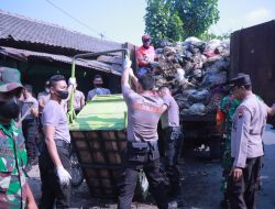 Diskusi Jumat Curhat Bawa Berkah, Kapolres Klaten Cepat Atasi Sampah