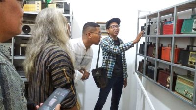 Pameran “Lawasan Saklawase” Kenalkan Radio untuk Kaum Muda, Nostalgia Bagi Kaum Tua