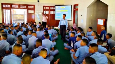 Polresta Magelang Berikan Binluh di SMK Muhammadiyah 2 Mertoyudan