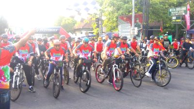 Peringati HUT Ke-78 TNI, Kodim 0705/Magelang Gelar Fun Bike dan Senam Bersama