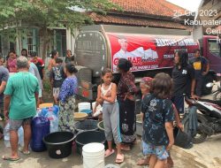 Tak Kenal Lelah, Tegar Brebes Terus Salurkan Bantuan Air di Daerah Krisis Air
