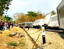 Kejadian Anjloknya Dua KA di Wates Kulonprogo, Begini Penjelasan Pihak PT KAI
