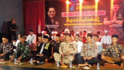 Peringati HUT Ke-7, DPC Lindu Aji Kolocokro Kudus Bersholawat