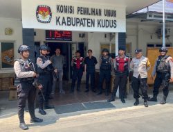 Polisi Lakukan Patroli dan Sterilisasi di Kantor KPU dan Bawaslu Kudus