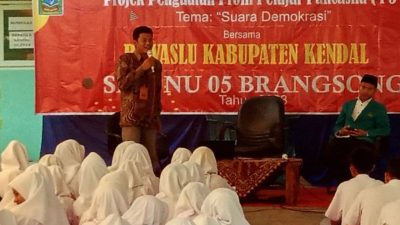 Bawaslu Kendal Ajak Pelajar Jadi Pengawas Partisipatif Dalam Pemilu 2024