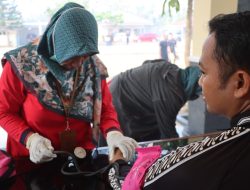 Jaga Kebugaran Personel Dalam Pelaksanaan OMBC, Polresta Magelang Gelar Olahraga dan Cek Kesehatan