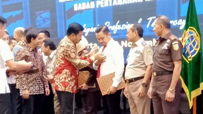 Tim Satgas-Anti Mafia Tanah Jateng Raih Penghargaan dari Menteri ATR/Kepala BPN