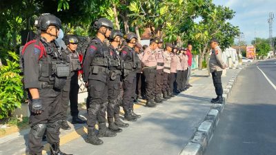 Subsatgas Preventif Siaga Amankan Latihan Timnas Jepang di Lapangan Banyuanyar