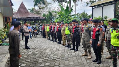 Polresta Magelang Kawal Penertiban APK Oleh Penyelenggara Pemilu