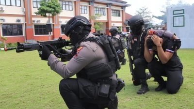 Polres Kudus Gelar Pelatihan Simulasi Pengamanan VIP