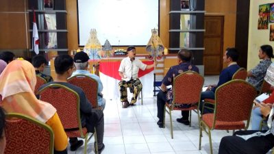 Sekolah Budaya Nittramaya Gelar Seni Baca Relief di Aula Polres Magelang Kota