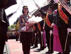 Suasana Haru Iringi Pelepasan AKBP Yolanda Evalyn Sebayang