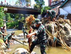 Pasca Banjir Bandang, Kodim 0707/ Wonosobo Kerahkan Pasukan Laksanakan Karya Bakti