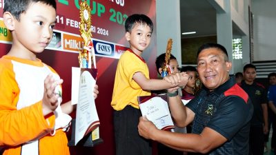 Akmil Gelar Kejuaraan Bulutangkis Tingkat Pelajar
