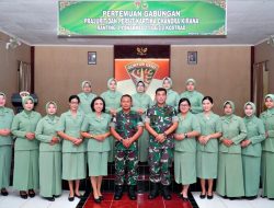 Pertemuan Gabungan Prajurit dan Persit Yonarmed 11/GG/2/2 Kostrad