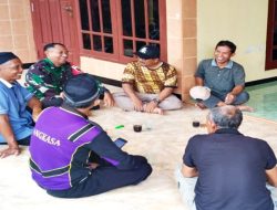 Tampung Informasi, Babinsa Koramil Doko Lakukan Komsos