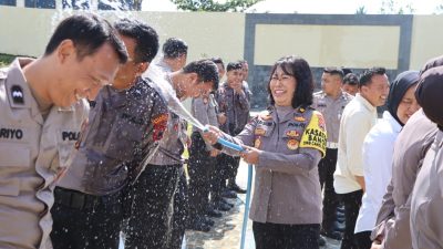 Polresta Magelang Rayakan Ultah Bersama Anggota Lahir Januari